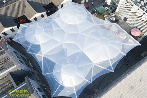 ETFE 臨時結(jié)構(gòu)現(xiàn)有建筑物的改造和改善